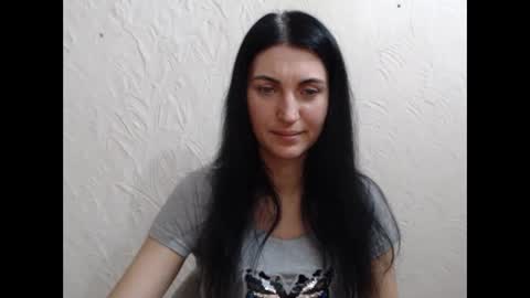 Nensy online show from December 2024 08:32:01 PM
