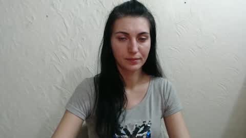 Nensy online show from December 2024 12:04:01 AM