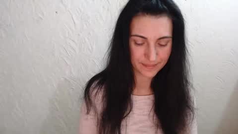 Nensy online show from September 2025 07:25:02 PM