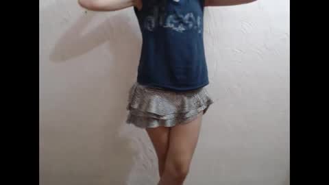 Nensy online show from December 2025 01:42:01 PM