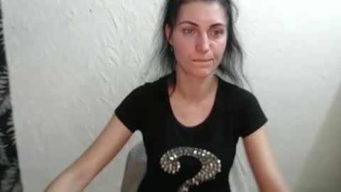 Nensy online show from December 2025 08:16:02 PM