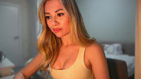 Snapshot of nensysafrons chatting on April 2026 05:07:01 PM NensySafrons online show from April 2026 05:07:01 PM