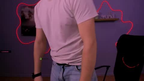 neo_raze_ online show from April 2026 06:55:02 PM