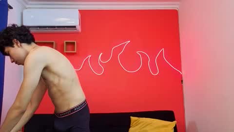 Snapshot of neo_twink chatting on January 2026 07:08:01 PM just Daniel online show from January 2026 07:08:01 PM