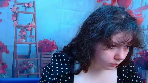 NeonilaLisova online show from February 2026 06:10:01 AM