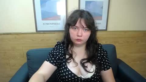 Snapshot of neonilalisova chatting on July 2026 05:13:01 AM NeonilaLisova online show from July 2026 05:13:01 AM