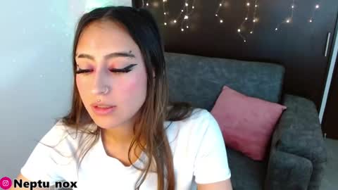 Neptu noxx online show from December 2024 04:43:02 AM