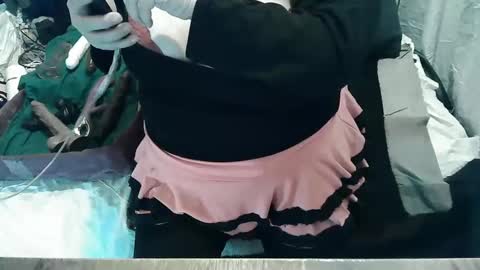 neslihan online show from February 2025 03:40:01 AM