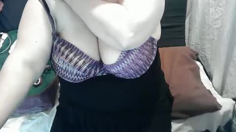 neslihan online show from February 2025 05:19:02 AM