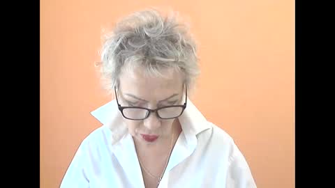 NessyJenixs online show from September 2025 07:08:02 AM