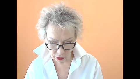 NessyJenixs online show from September 2025 07:33:02 AM