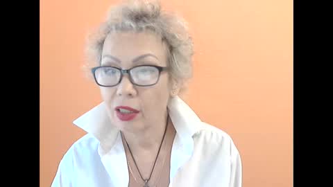 NessyJenixs online show from October 2025 08:24:01 AM