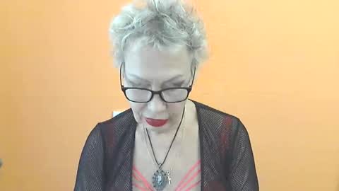 NessyJenixs online show from October 2025 08:42:01 AM