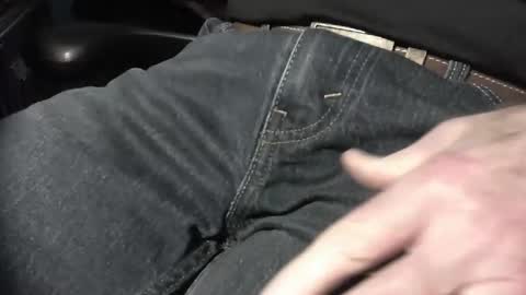 nevrsaynevr2000 online show from March 2026 05:37:02 PM