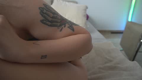 new dee online show from October 2025 01:01:01 PM