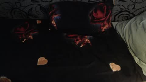 Snapshot of new_milf chatting on June 2026 02:33:02 AM Lilly online show from June 2026 02:33:02 AM
