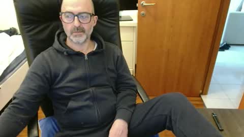 simi online show from February 2026 01:19:01 PM