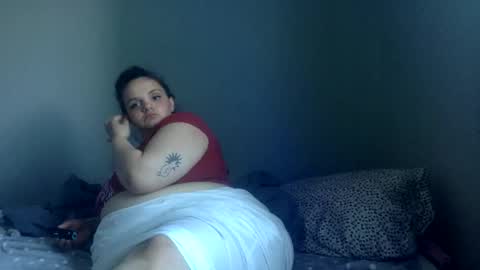 Snapshot of newfiebbw chatting on April 2026 09:09:02 PM Ms. Natural online show from April 2026 09:09:02 PM