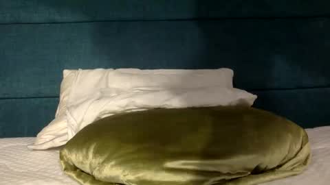 newnewbttm online show from May 2026 07:37:02 AM