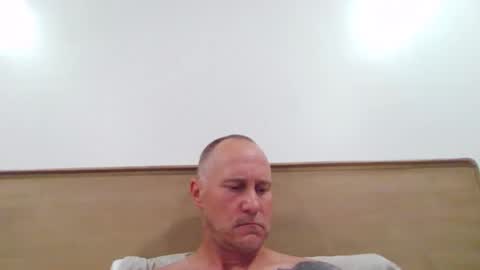 Snapshot of newportman1030 chatting on February 2026 03:24:01 AM amandandhisgirl online show from February 2026 03:24:01 AM