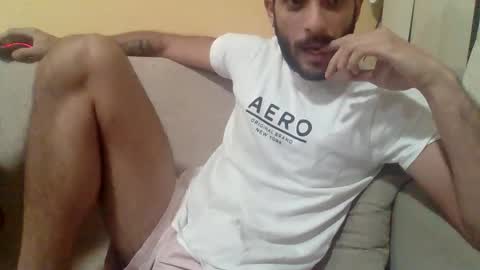 Snapshot of newt_easy chatting on May 2026 11:10:01 PM Lucena BR online show from May 2026 11:10:01 PM