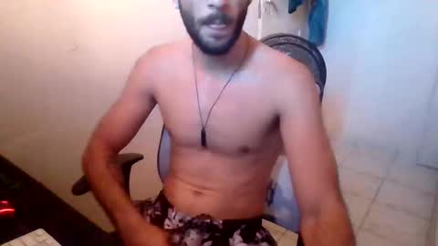 Snapshot of newt_easy chatting on May 2026 04:36:02 PM Lucena BR online show from May 2026 04:36:02 PM