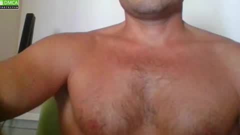 Snapshot of newtyguy90 chatting on September 2025 01:43:02 PM newtyguy90 online show from September 2025 01:43:02 PM