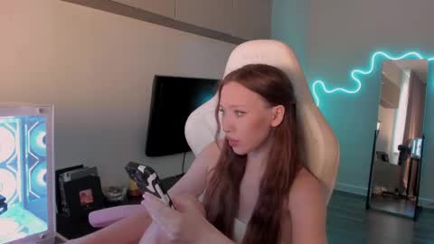 Mina online show from June 2026 08:20:02 AM