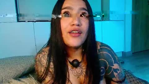 Snapshot of neytiri_san chatting on May 2026 04:07:02 AM Valery Gonzales online show from May 2026 04:07:02 AM