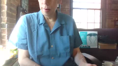 Snapshot of nfgwholoves2cum chatting on December 2024 04:32:02 PM NFG Nice Friendly Guy Dick online show from December 2024 04:32:02 PM