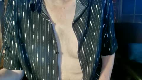 Snapshot of nfgwholoves2cum chatting on January 2025 10:56:02 PM NFG Nice Friendly Guy Dick online show from January 2025 10:56:02 PM