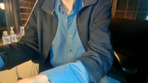Snapshot of nfgwholoves2cum chatting on October 2025 11:38:02 PM NFG Nice Friendly Guy Dick online show from October 2025 11:38:02 PM