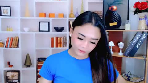 Snapshot of nhicolehollywood chatting on May 2026 12:29:01 AM hottie nicole online show from May 2026 12:29:01 AM