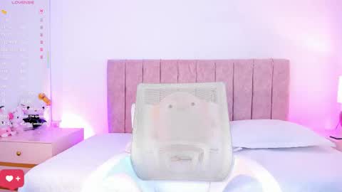 Nia online show from March 2026 07:09:01 PM