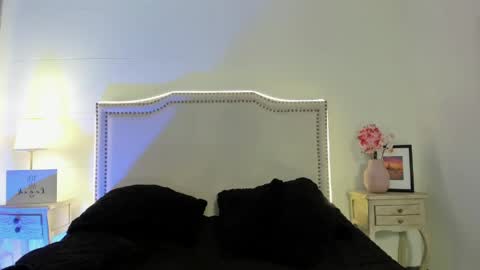 Snapshot of nia_malkova chatting on April 2026 09:01:02 AM Nia Malkova online show from April 2026 09:01:02 AM