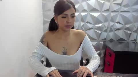 Snapshot of nia_malkova chatting on June 2026 09:08:02 AM Nia Malkova online show from June 2026 09:08:02 AM