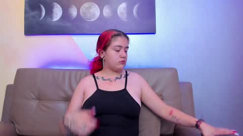 Snapshot of nia_stark chatting on January 2025 11:54:02 AM Estefani online show from January 2025 11:54:02 AM