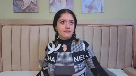 Snapshot of nia_stark chatting on April 2026 03:49:02 AM Estefani online show from April 2026 03:49:02 AM