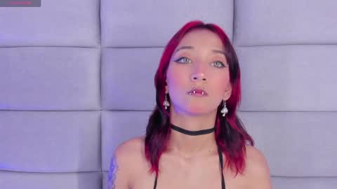 Nia online show from April 2026 12:39:01 PM