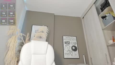 Nia online show from January 2026 01:13:01 PM