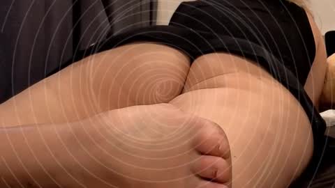 Snapshot of niatonoori chatting on February 2026 02:10:01 AM Kim online show from February 2026 02:10:01 AM