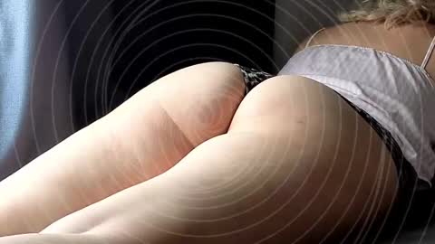 Snapshot of niatonoori chatting on February 2026 03:05:01 AM Kim online show from February 2026 03:05:01 AM