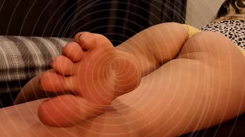 Snapshot of niatonoori chatting on April 2026 09:19:01 PM Kim online show from April 2026 09:19:01 PM