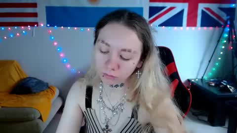 nica_kawaii online show from March 2026 06:09:01 AM