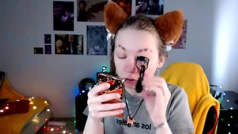 nica_kawaii online show from April 2026 09:01:02 AM