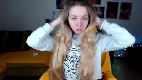 Snapshot of nica_kawaii chatting on May 2026 07:37:01 AM nica_kawaii online show from May 2026 07:37:01 AM