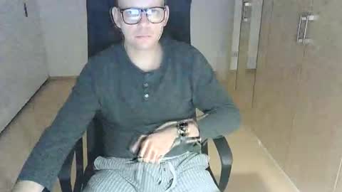 Snapshot of niceguyflo chatting on February 2025 03:14:02 AM NiceGuyFlo online show from February 2025 03:14:02 AM