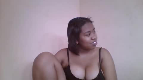 nicelly01 online show from June 2026 06:25:01 AM
