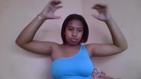 nicelly01 online show from June 2026 07:07:01 AM