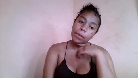 Snapshot of nicelly01 chatting on July 2026 09:24:01 AM nicelly01 online show from July 2026 09:24:01 AM